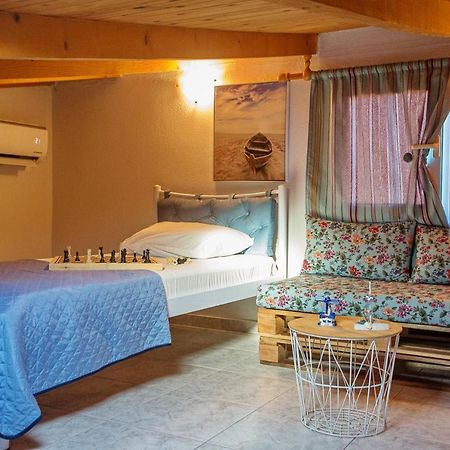 Holiday House Ioanna 2 - Loft Néa Péramos Zewnętrze zdjęcie