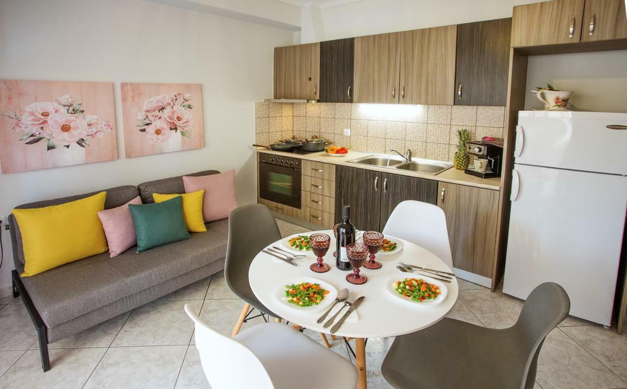 Holiday House Ioanna 2 - Loft Néa Péramos Zewnętrze zdjęcie