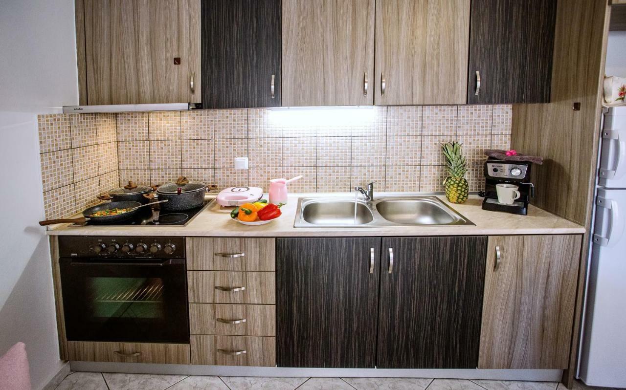 Holiday House Ioanna 2 - Loft Néa Péramos Zewnętrze zdjęcie
